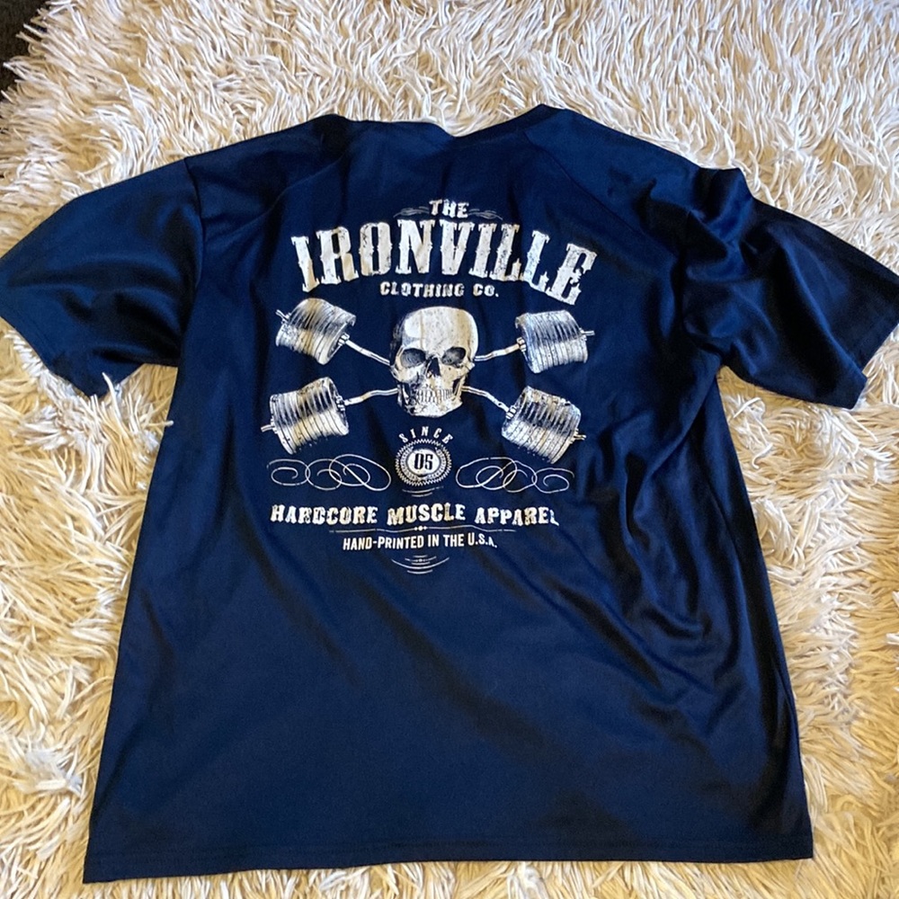 Men’s Ironville clothing company shirt size L